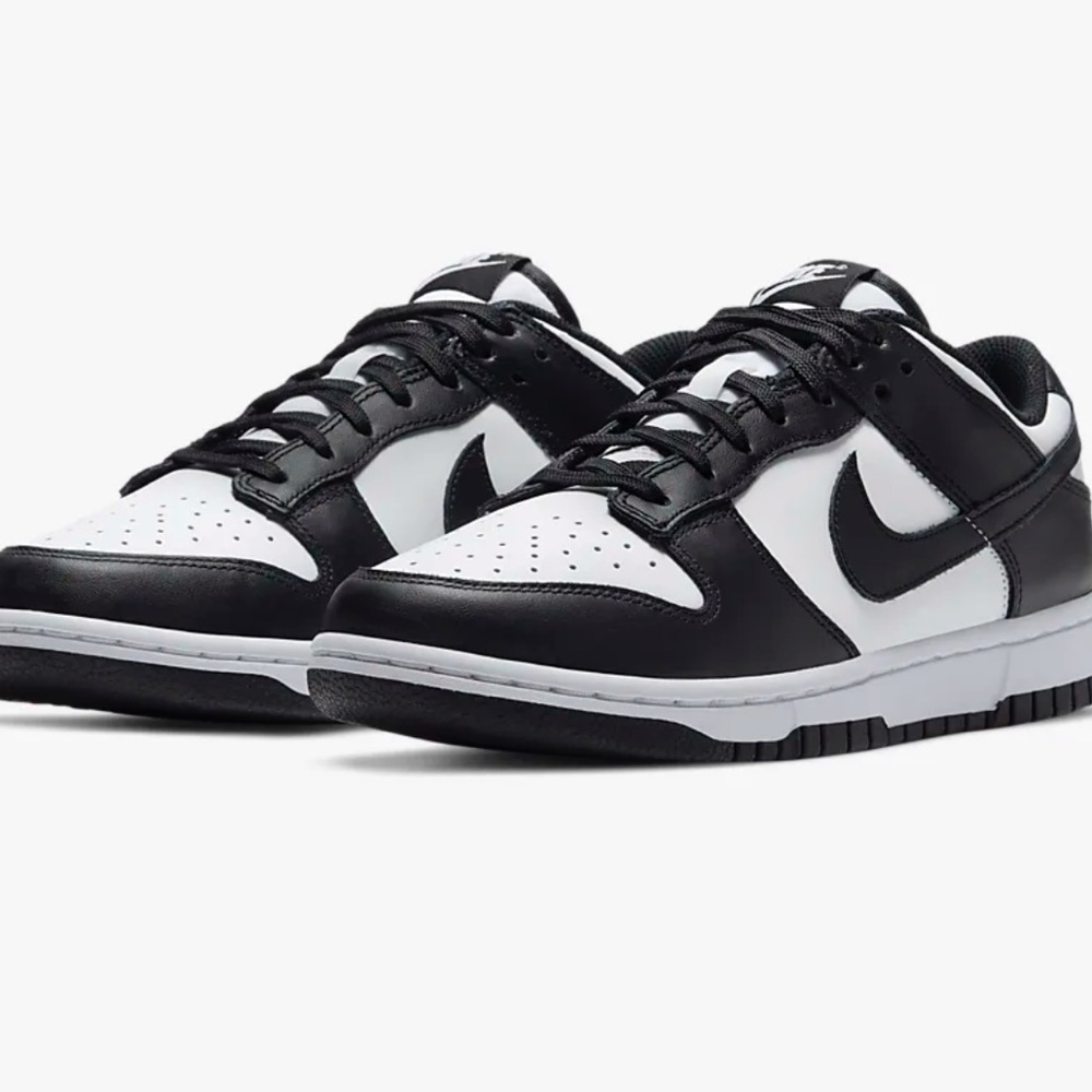 New! Black and white Nike dunks low